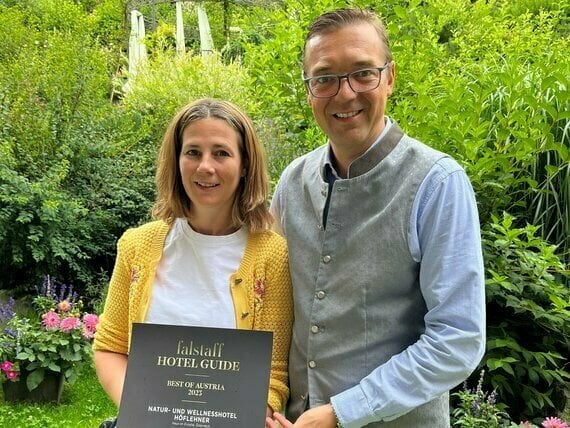 Auszeichnung-von-Falstaff-Hotel-Guide-2023_medium