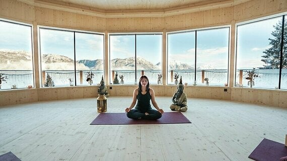 Biohacks-of-the-day_16by9-tablet