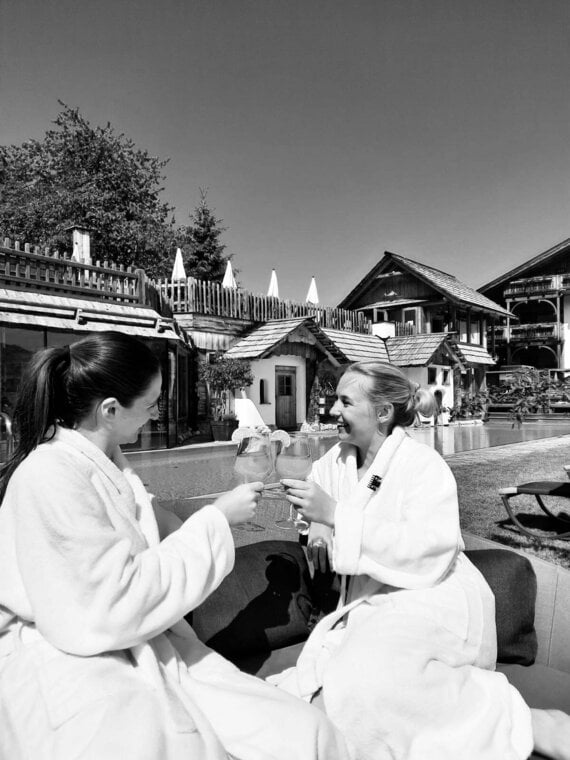 dab82d5a-8b69-438a-847e-cfaf6c16738a