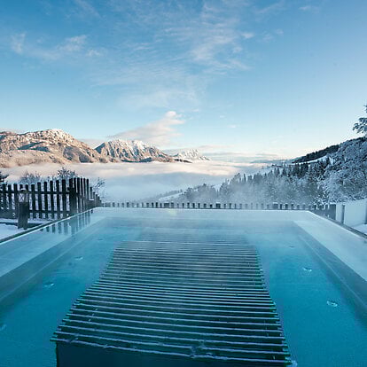 Luxury Infinity Whirlpool