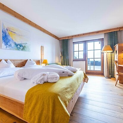 Edelweiss parent company