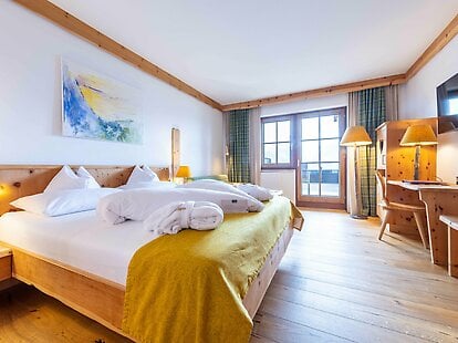 Edelweiss parent company