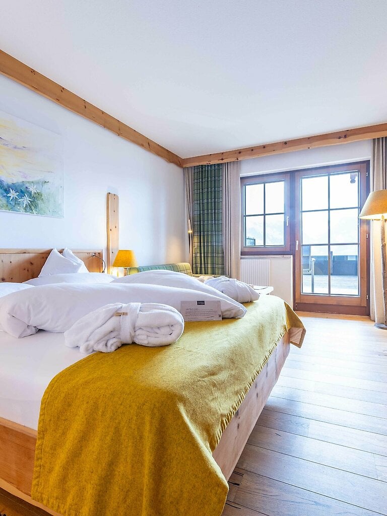 Edelweiss parent company